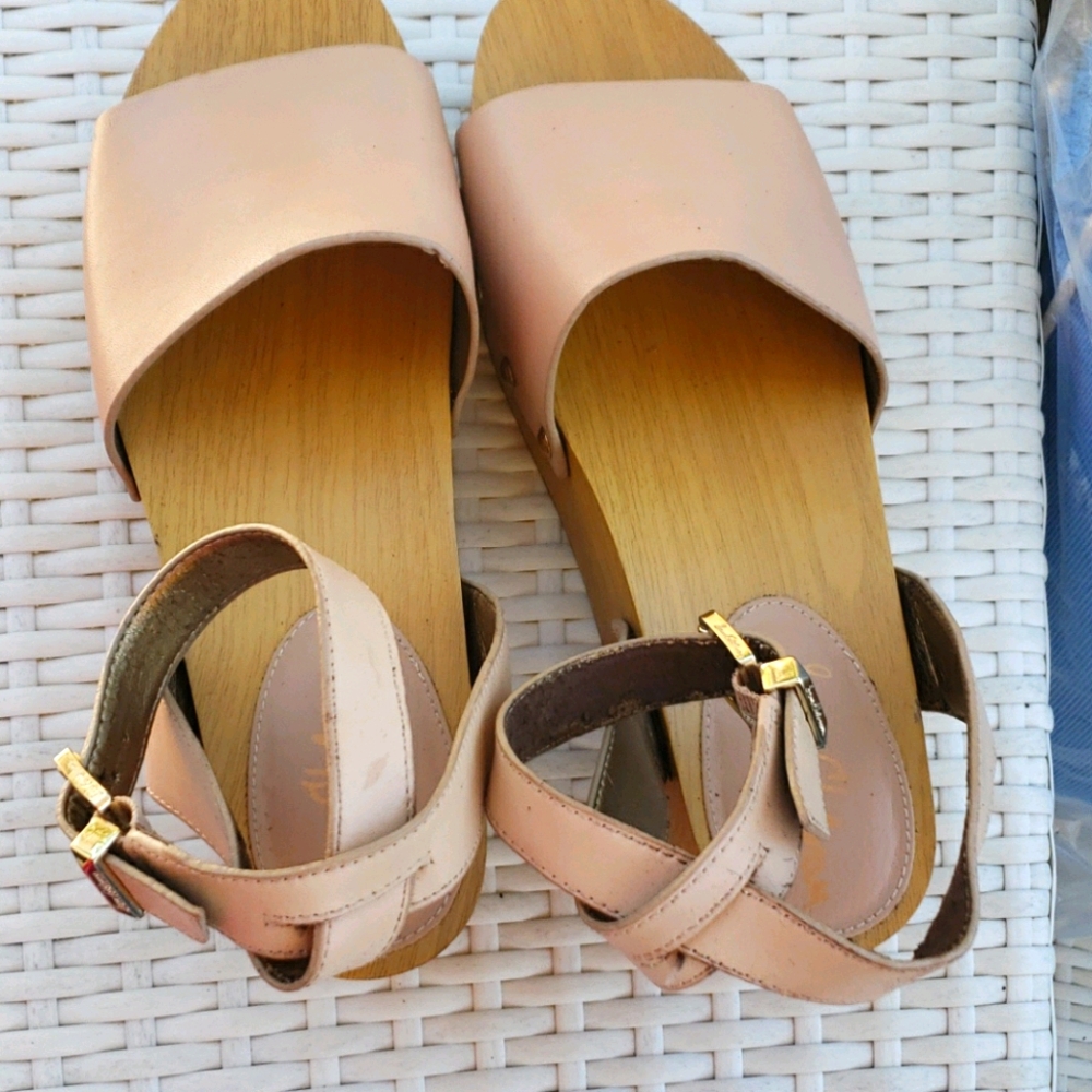Sam Edelman leather wooden flatform sandals